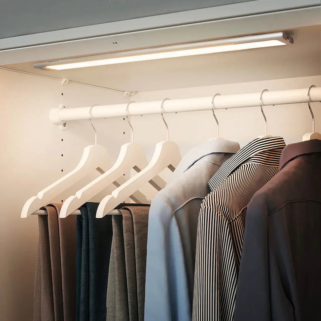 Réglette LED sans fil en aluminium avec détecteur de mouvement